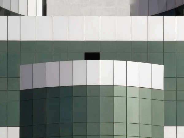 Låg vinkel syn på ett kontor byggnad, gurgaon — Stockfoto