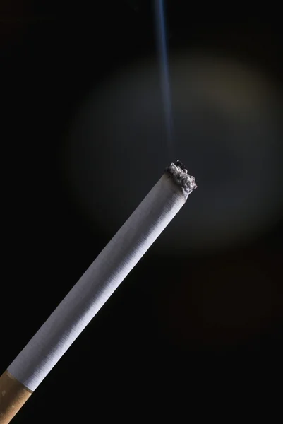 非常に熱いタバコのクローズ アップ — ストック写真