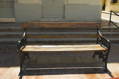 adım önünde tezgah