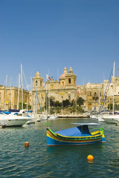 Boats moored at a harbor — Stock Photo, Image