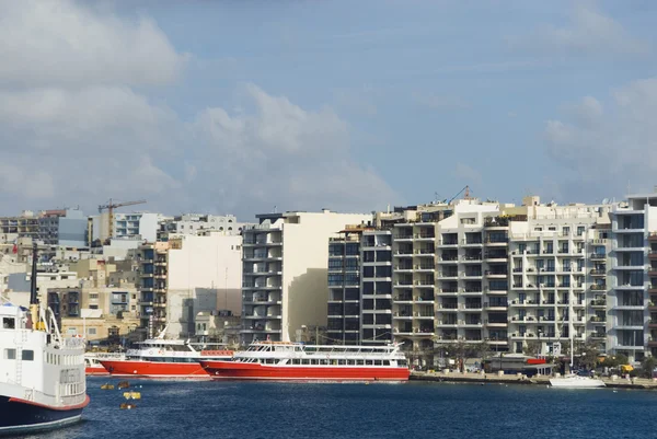 Edificios en el paseo marítimo —  Fotos de Stock