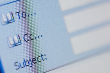 bilgisayar ekranında e-posta biçimi