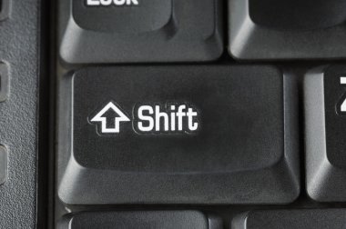 Shift tuşuna bilgisayar klavye