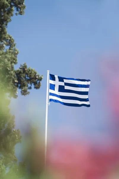 Греческий флаг развевается — стоковое фото