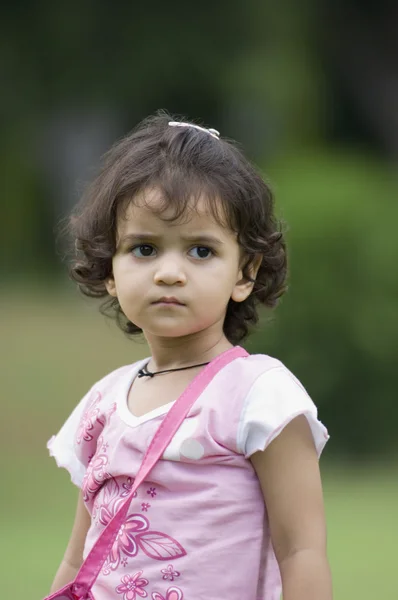 Girl in a park — Stock Photo, Image