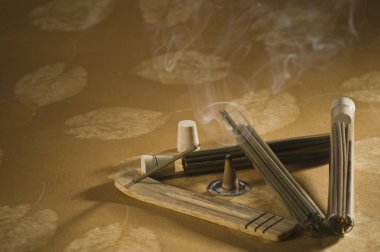 Stick yanan tütsü