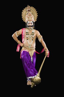 adam ravana hindu giyinmiş