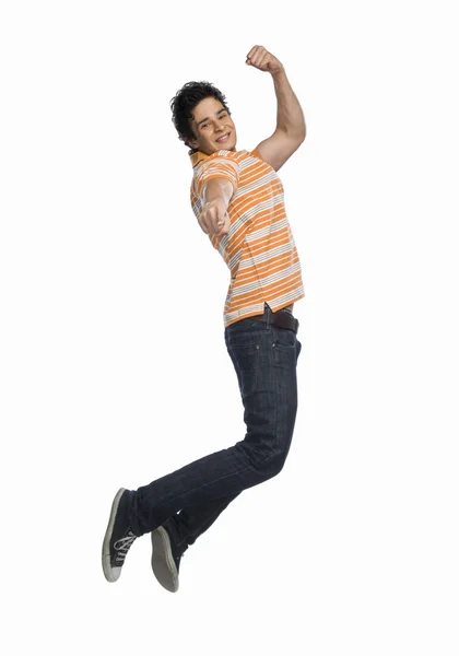 기쁨으로 점프 하는 남자 — 스톡 사진
