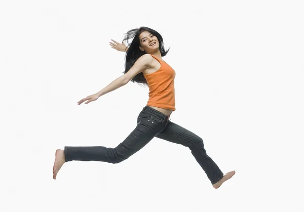 Mulher saltando — Fotografia de Stock