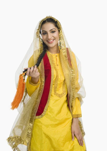 Mujer en vestido Punjabi tradicional — Foto de Stock