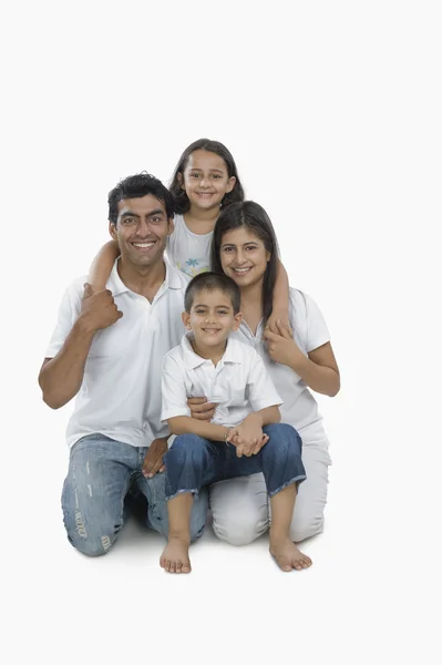 Familia feliz —  Fotos de Stock