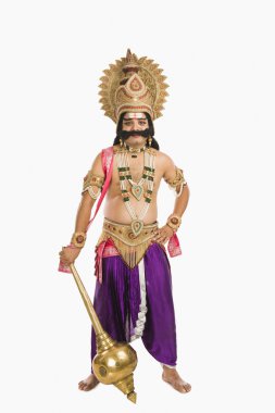 adam ravana hindu giyinmiş