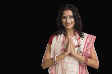 Bengalli kadın tebrik