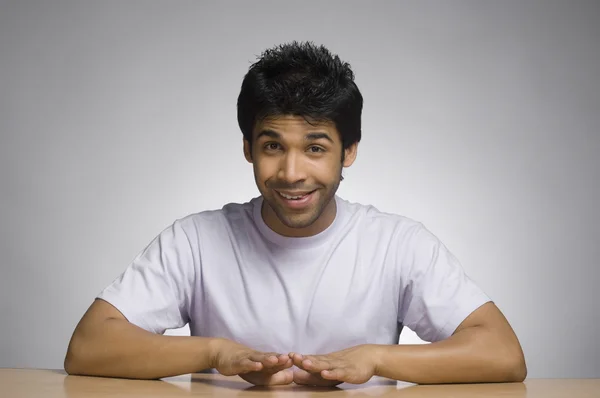 Man gesturing heart shape — Stock Photo, Image