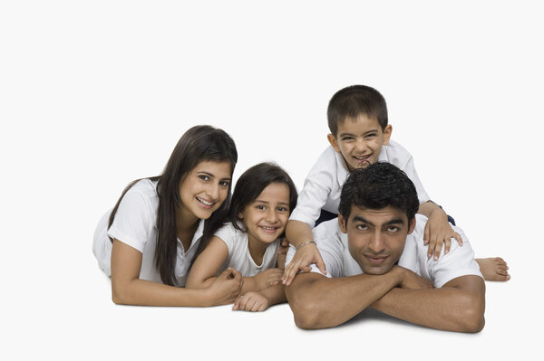 Родители со своими детьми
