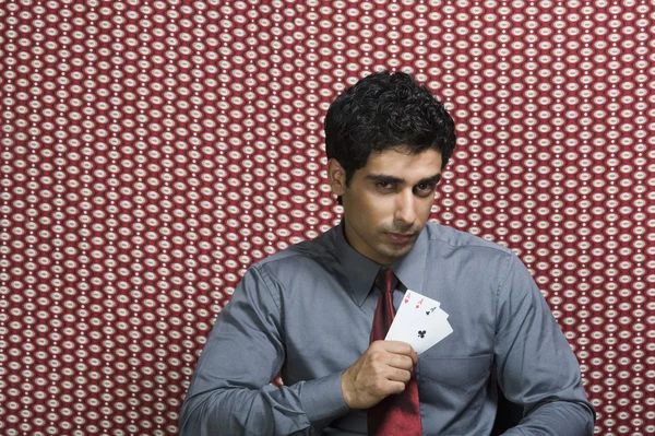 Man holding three aces — Stock Photo, Image