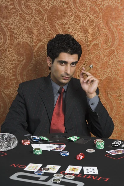 Man gambling — Stock Photo, Image