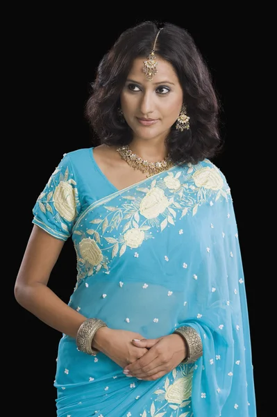 Woman wearing a sari — Stock Photo, Image