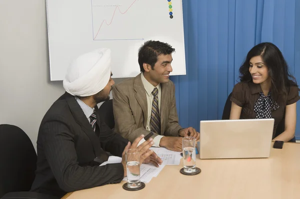 Business executives having a meeting — Stock Photo, Image