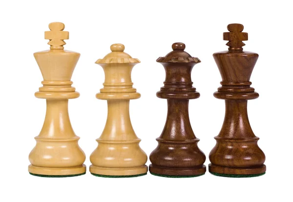 Крупный план короля и королевы шахматных фигур — стоковое фото