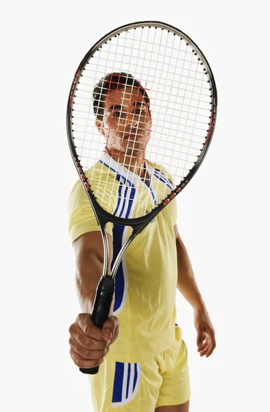 Man holding a tennis racket — Stock Photo, Image