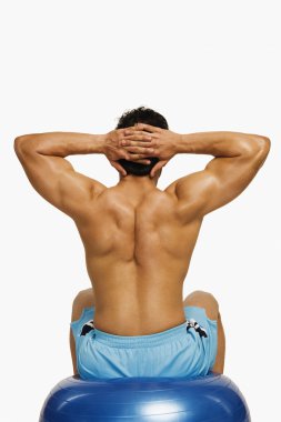 egzersiz fitness topu adamım