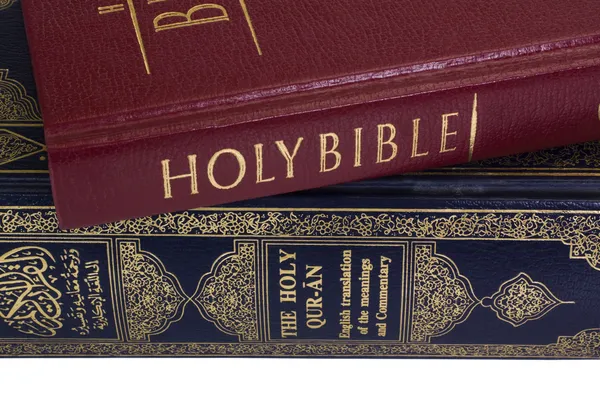 Close-up of the Koran and the Bible — Stock Photo, Image