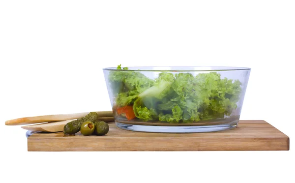 Close-Up bir kase salata kesme tahtası — Stok fotoğraf