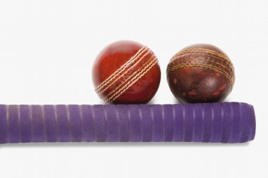 Kriket sopasıyla topları