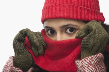 heyecan arayan kadın