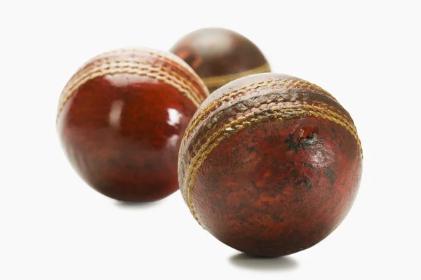 Staré a nové kriketové míčky — Stock fotografie