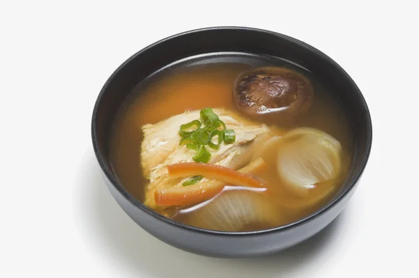 Sopa de champiñones chinos en una sartén —  Fotos de Stock