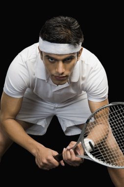 Tenis raketi ile pratik tenisçi