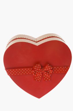 Kalp şeklinde hediye kutusu.