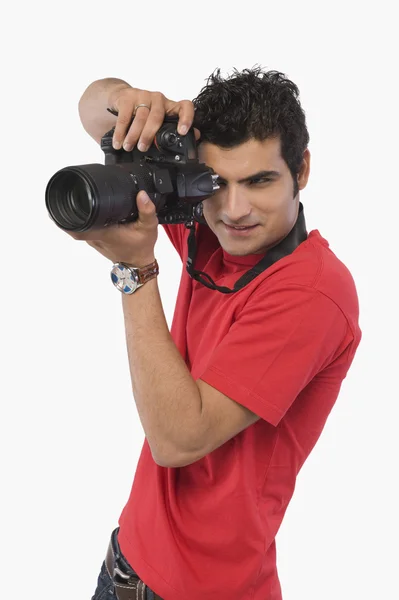 Hombre tomando una foto — Foto de Stock