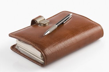 özel tertipçi üstünde kalem