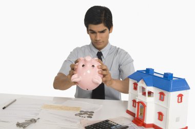 Emlakçı kumbara arıyorum