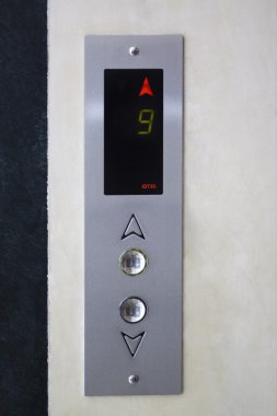 Asansör kontrol paneli