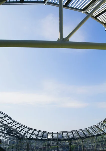 มุมมองต่ําของสนามกีฬา สนามกีฬา Aviva — ภาพถ่ายสต็อก