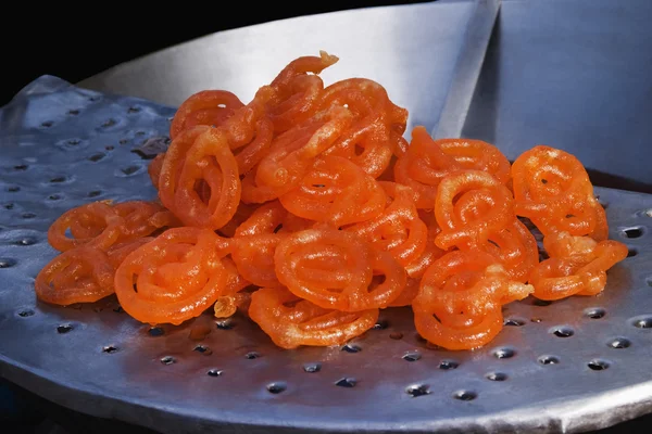 Jalebis at a market stall — Stock Photo, Image