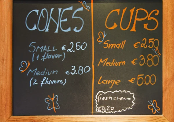 Menu board at a restaurant — Stock Photo, Image