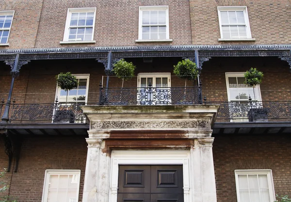 Vue en angle bas d'une maison, Dublin — Photo