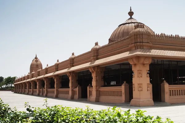 Architektonické detaily chhatarpur chrámu — Stock fotografie