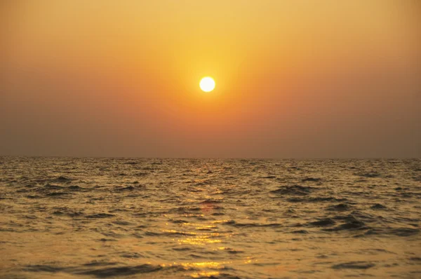 Sunset over the sea — Stock Photo, Image