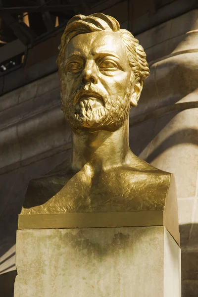 Bust of Gustave Eiffel — Stock Photo, Image