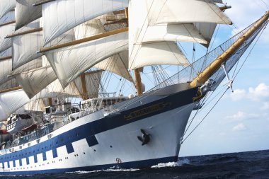 Clipper gemi deniz