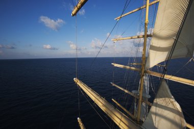 Clipper gemi deniz