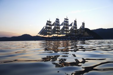 Clipper gemi deniz,