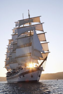 Clipper gemi denizde