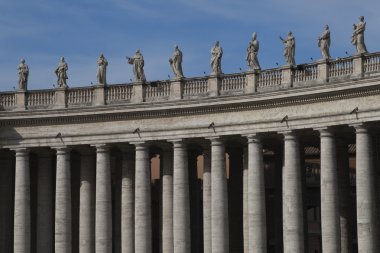 berninis sütunlar, st. peters Meydanı